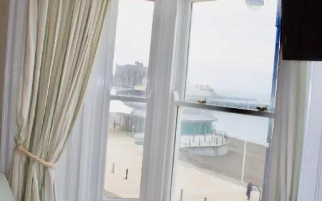 Helmsman Guesthouse