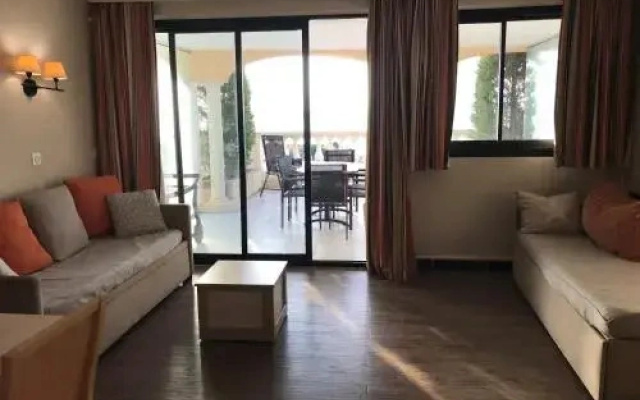 2/3 Pièces, Vue Mer Et Piscine