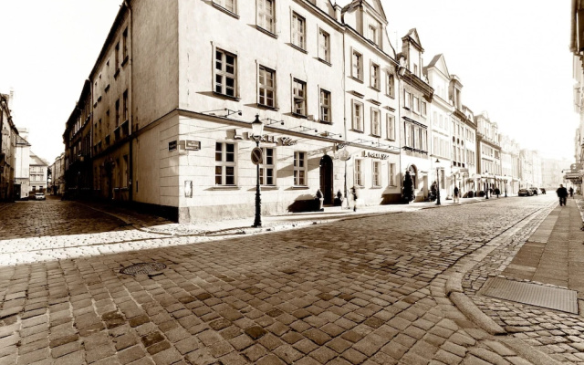Old Town Apartment Slusarska
