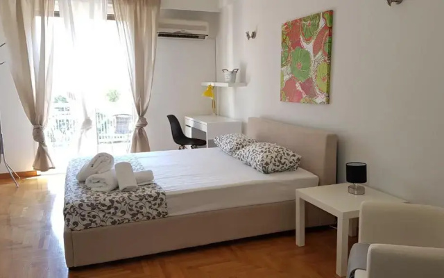 Errathens Wheat Apartment - Athens Center, 3 Bd, 1 Bath