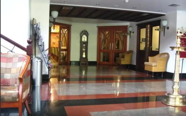 OYO 4806 Holiday Hotel