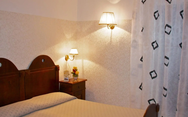 Business Hotel