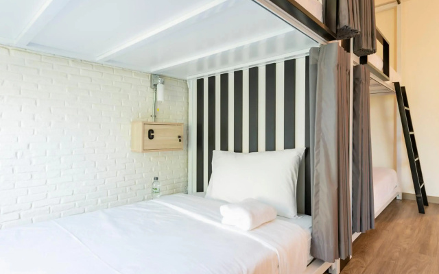 Bangkok Oasis Hotel