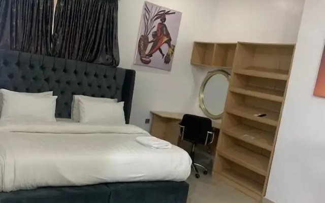 Ellex Sleeves Apartment