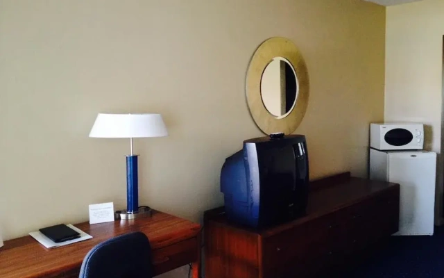 Red Carpet Inn Lenoir