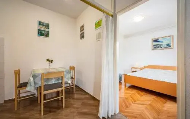 Ferucio House with Apartments