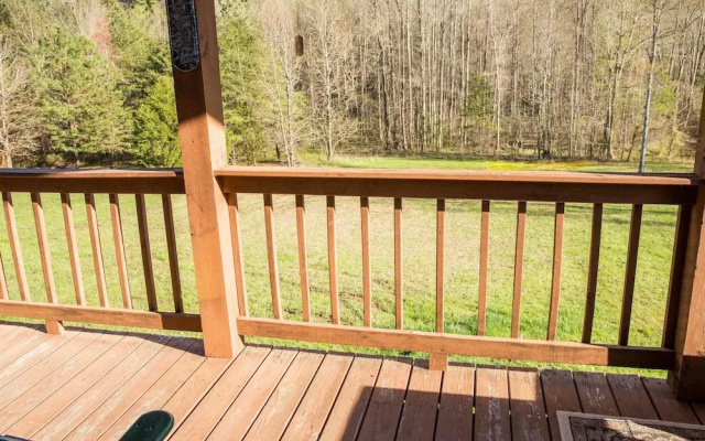 On Mountain Time - One Bedroom Cabin