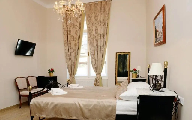 Flowers Premium Apartments & Rooms