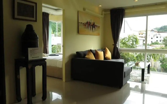 6-35 - 3 Bdr Condo With Balcony and Shared Pool