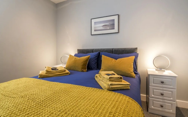 Tipyn O Haul - 1 Bed Apartment - Tenby