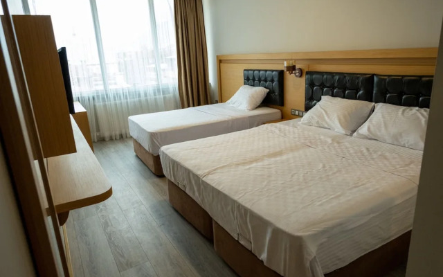 Lotus Park Hotel