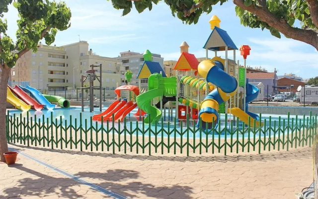 Camping y Bungalows Monmar