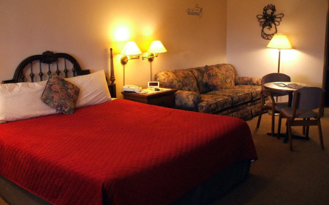 The Plaza Motel