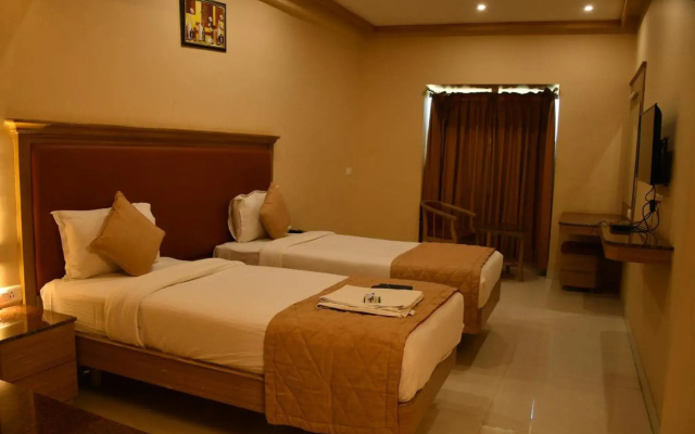 FabHotel Bairav Grand Aarapalayam