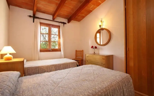 Villa - 4 Bedrooms with Pool - 103228