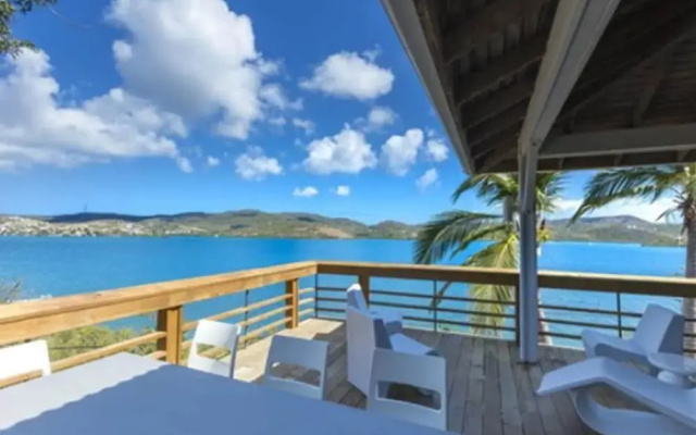 Oceania Villas