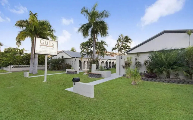 The Gulls Apartments