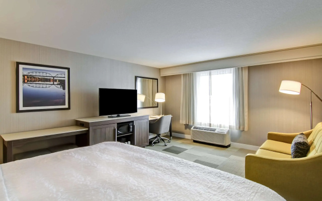 Hampton Inn & Suites by Hilton Saskatoon Airport