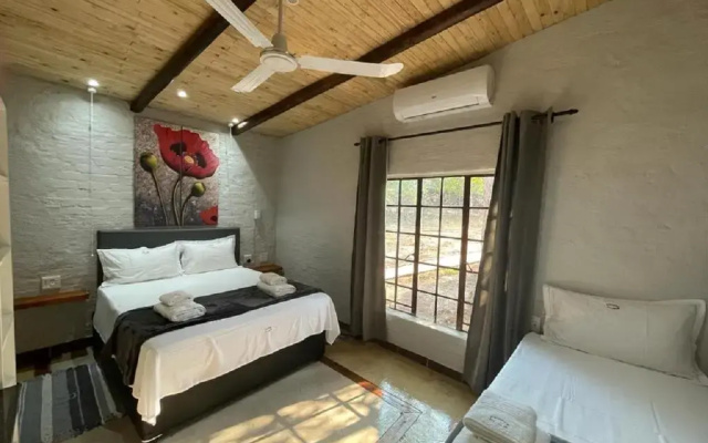 Kruger Wild Dog Inn House 1