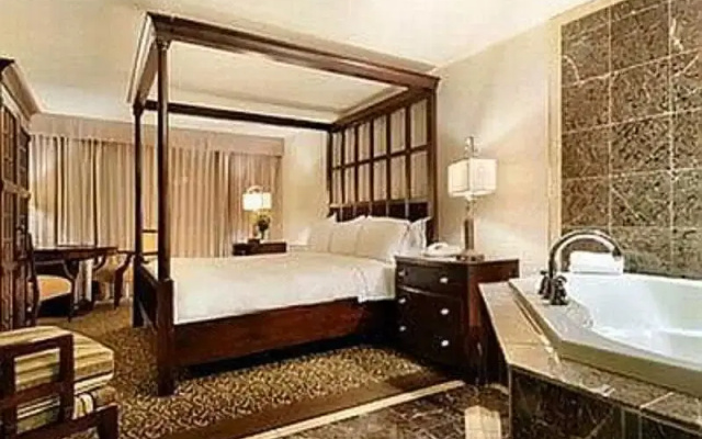 Days Inn & Suites Milwaukee Airport