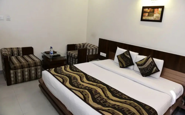 Hotel Ravisha Continental