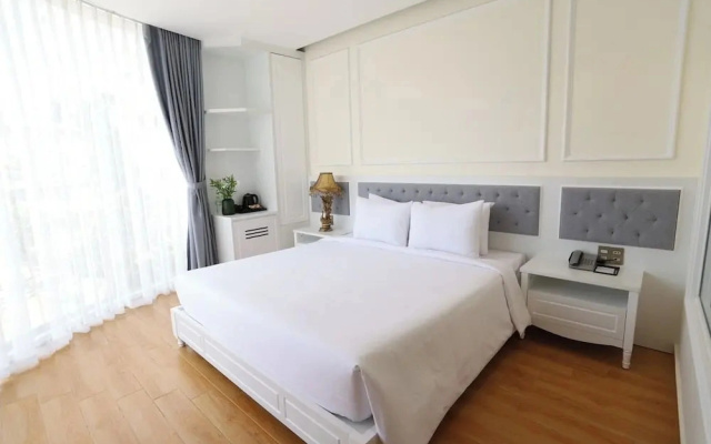 Nature Hotel - Pham Hong Thai