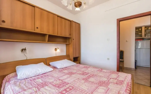 Amazing Home in Ribarica With Wifi and 2 Bedrooms