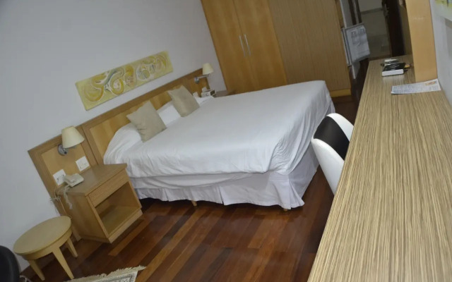 Constantino Hotel