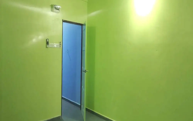 OYO 90471 Hotel Tepoh