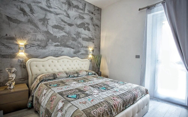 Giuliana Apartments