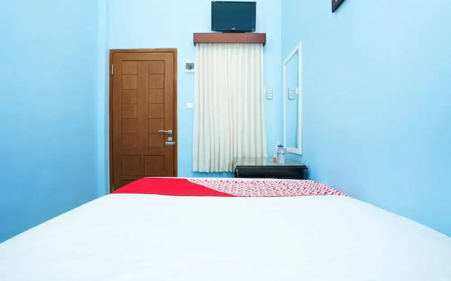 OYO 1048 Rahayu Bromo Hotel