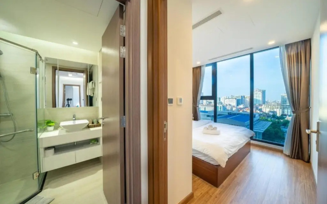 BOM HOMES- VINHOMES METROPOLIS-Service Apartment