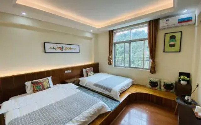 FenYangJu Hotel