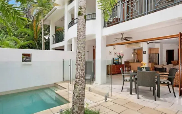 Villa Frangipani