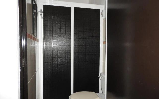 Easy Hotel