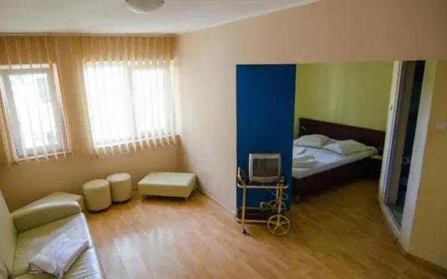 Hotel Proton