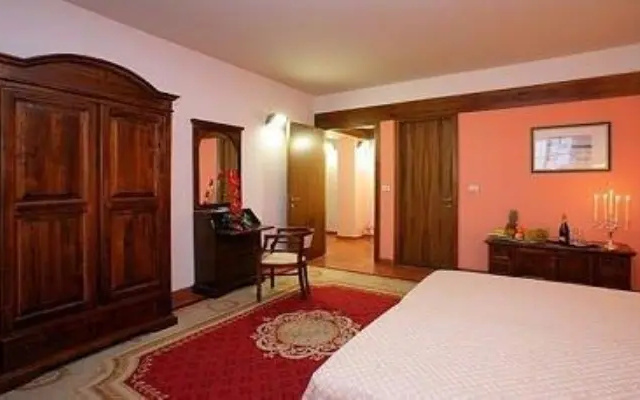 Palazzo Servanzi Confidati