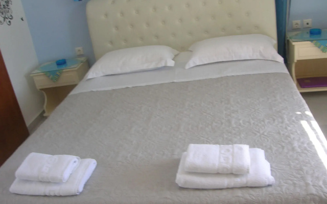 Cave Suites