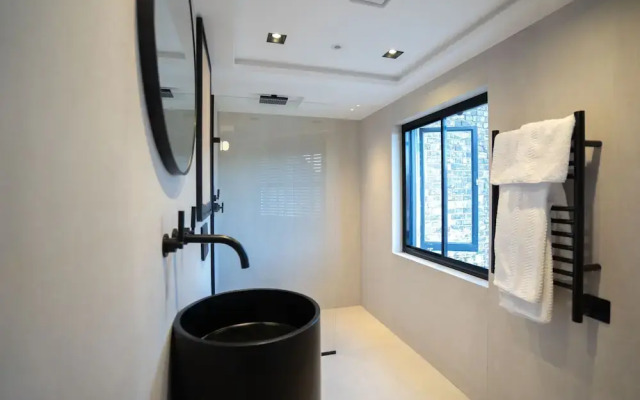 Cadogan Square - 2 Bedroom Apartment V
