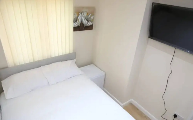 Room in House - Aa Guest Room2