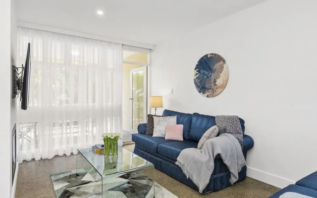 BOUTIQUE STAYS - Brighton by the Sea