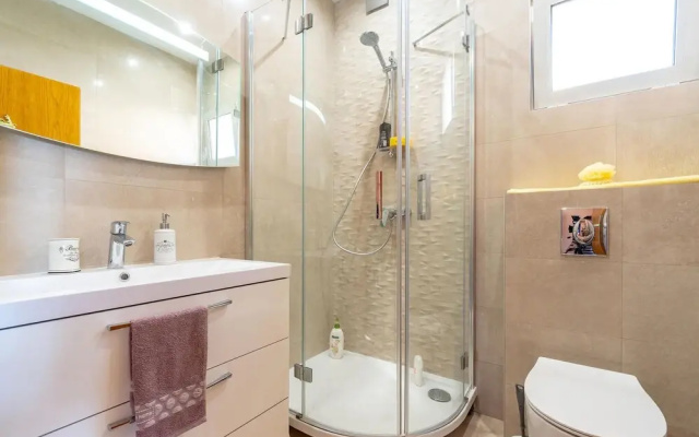 Beautiful Apartment in Prizba With Wifi and 2 Bedrooms