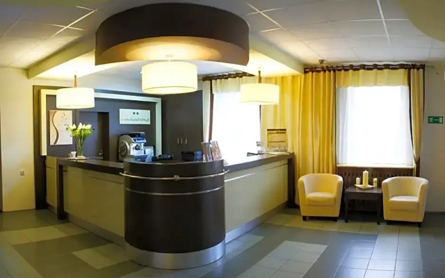 Hotel 104