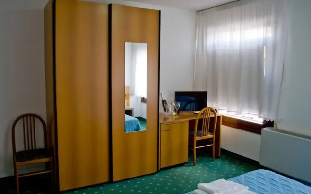 Hotel Roma