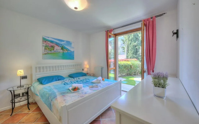 Borgo Belvedere-lake View & Shared Pool