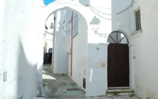 Sotto L'Arco