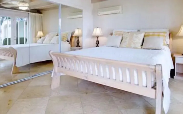 Reeds Penthouse 14