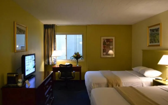Ramada by Wyndham Windsor Locks