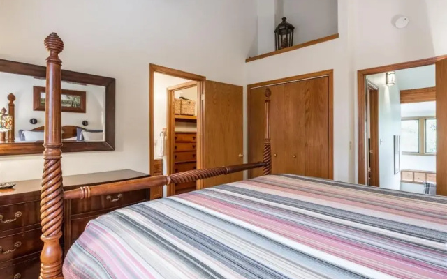 Aspen Meadows 10