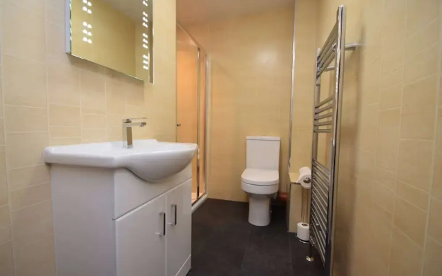 Rosedene Highland House - Emperor Apartment 6